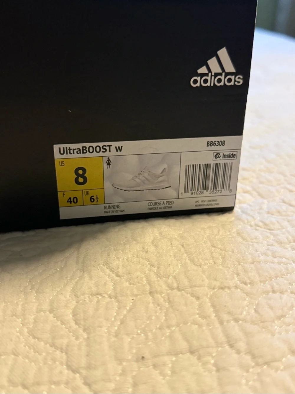 NWT ADIDAS ultraBOOST women running shoes size 8 - Picture 8 of 8